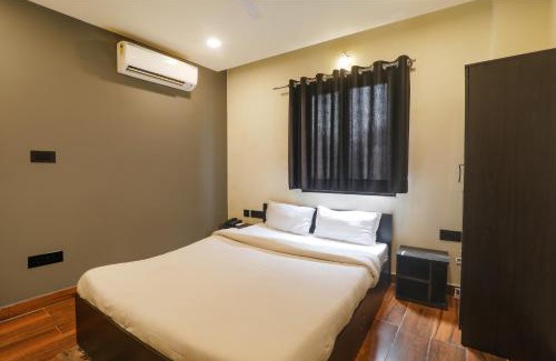 Varanasi Hotel | Fabhotel Lemon Grass