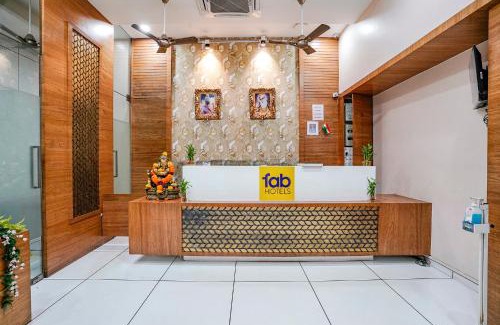 Chembur East Hotel | FabHotel Neelkamal - Chembur