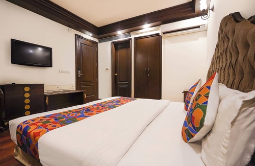 New Friends Colony Hotel | Fabhotel Nfc Royale