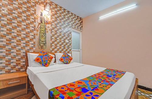 Kandal Hotel | Fabhotel Phoenix Stay