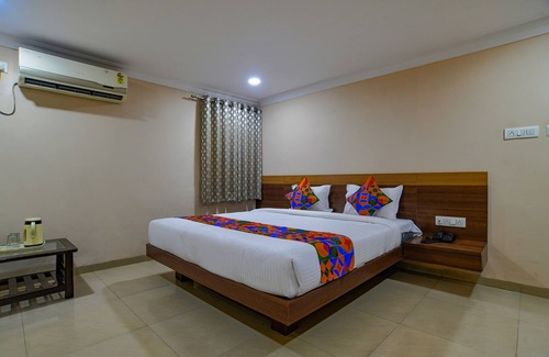 Indore Hotel | Fabhotel Pishori