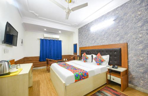 Noida Hotel | FabHotel Prime Praathana