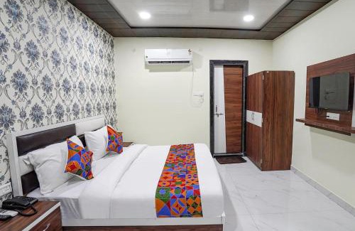 Kanpur Hotel | FabHotel Rajdhani