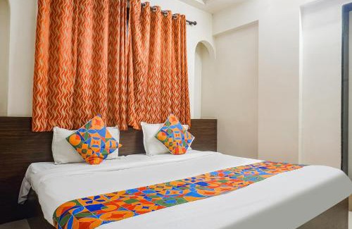 Hadapsar Hotel | FabHotel Royal Samrat - Ram Manohar Lohiya