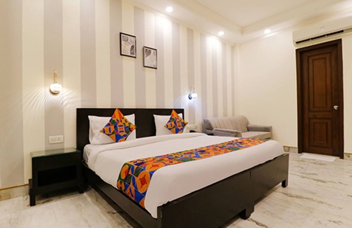 DLF City Hotel | Fabhotel Rr Residency