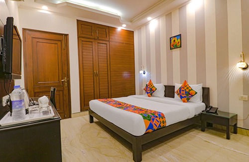 DLF City Hotel | Fabhotel Rr Residency