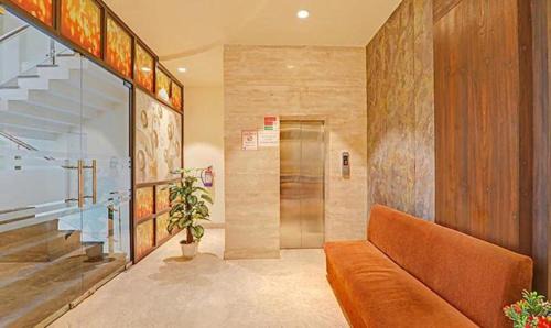 Gomti Nagar Hotel | FabHotel Sam Inn
