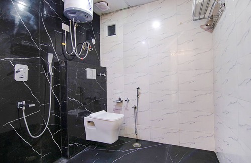 Noida Hotel | Fabhotel Satyam International