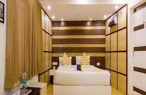 Ooty Hotel | Fabhotel Sholas Residency I