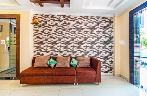 East of Kailash Hotel | Fabhotel Signature Plaza