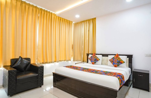 Hyderabad Hotel | Fabhotel Skycity