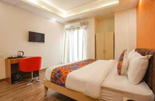 Gurugram Hotel | FabHotel Spark Inn I