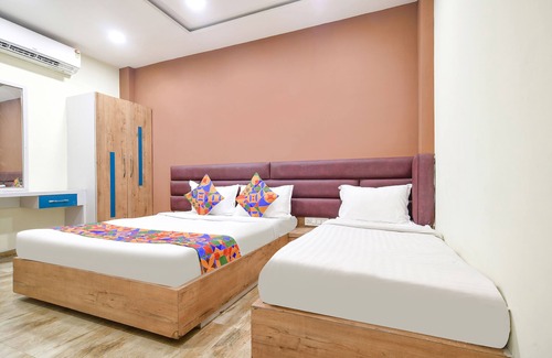 Rau Hotel | Fabhotel Ss Blue