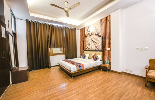 Kalkaji Hotel | Fabhotel Sunrise Villa