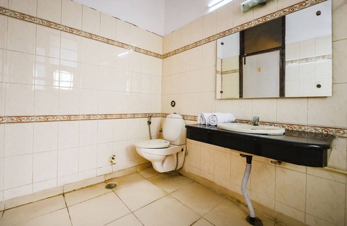Kalkaji Hotel | Fabhotel Sunrise Villa