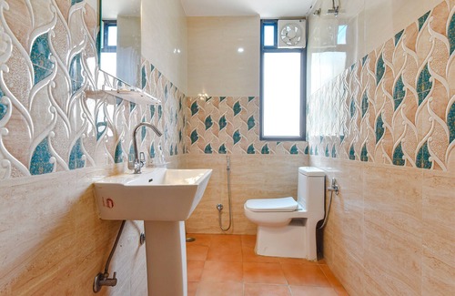 Gopalbari Hotel | Fabhotel Suryamani