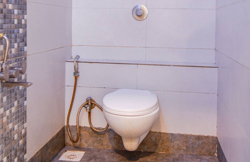Nashik Road Hotel | Fabhotel The Address