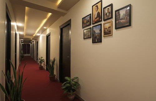 Sahibabad Hotel | FabHotel The Diamond