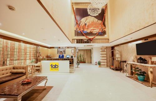 Adarsh Nagar Hotel | FabHotel The Kailash Dev - Near Azadpur Metro