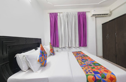 Kolar Road Hotel | Fabhotel The Krishnayan