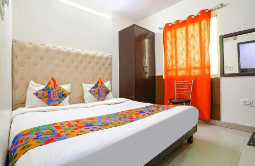 Lajpat Nagar Hotel | FabHotel The Lazeez