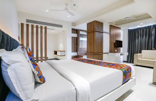 Nashik Road Hotel | Fabhotel The Nashik Inn