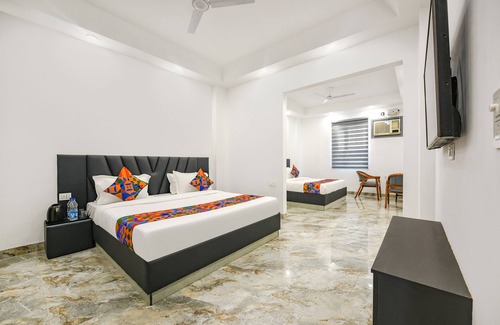 Faridabad Hotel | Fabhotel The Premium Villa