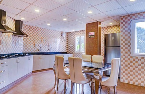 Pulikeshi Nagar Hotel | Fabhotel Turning Point