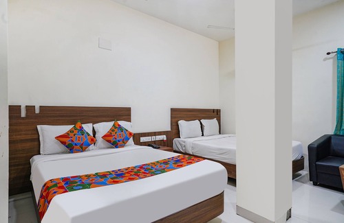 Vijayawada Hotel | Fabhotel V Grand