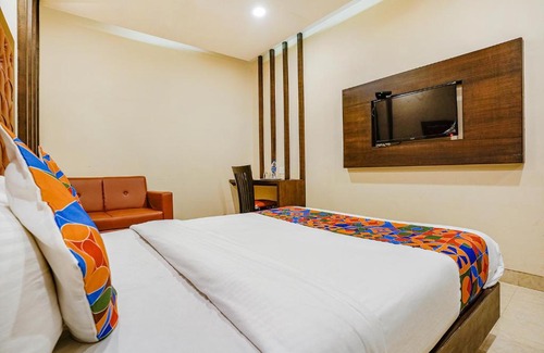 Bhandup West Hotel | FabHotel Vertigo Suites - Nr BKC