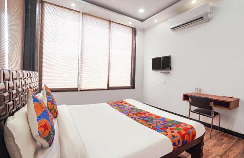 Mahmoorganj Hotel | FabHotel Villa De Benares