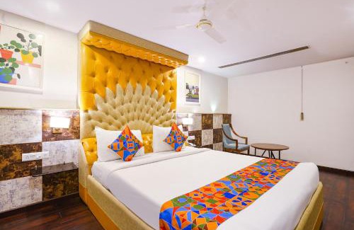 Banjara Hills Hotel | FabHotel WR Grand- Nr Citi Neuro Centre- Banjara Hills