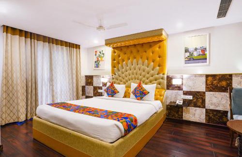 Banjara Hills Hotel | FabHotel WR Grand- Nr Citi Neuro Centre- Banjara Hills