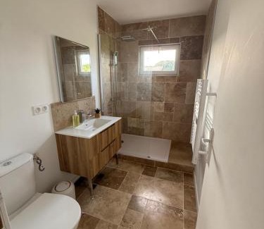 Sadirac Villa | Fabuleuse maison 2 chambres avec piscine entre Bordeaux et saint Emilion