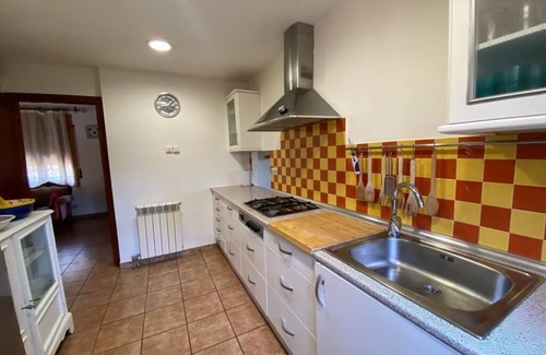 Sant Cugat del Valles House | Fabulosa Casa con Jardín, Ideal Para Familias que Visitan Barcelona
