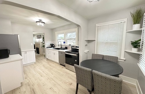 Mann House | Fabulous 2-bedroom house minutes to Downtown Seattle