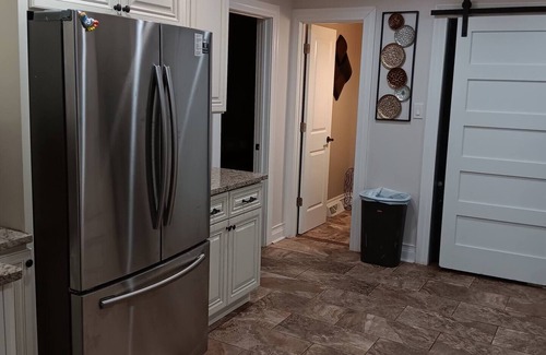 South Deering House | Fabulous 3-bedroom house with AC in Chicago