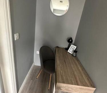 Stafford Apartment | Fabulous 3bed off street parking