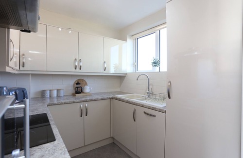 Thornton-Cleveleys House | Fabulous beachfront 3 bed house with parking