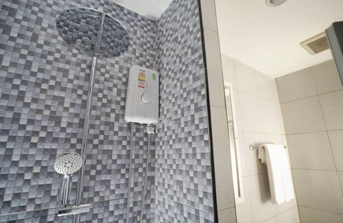 Sanambin Hotel | Fabulous double bed room with ABF near Don Mueang Airport