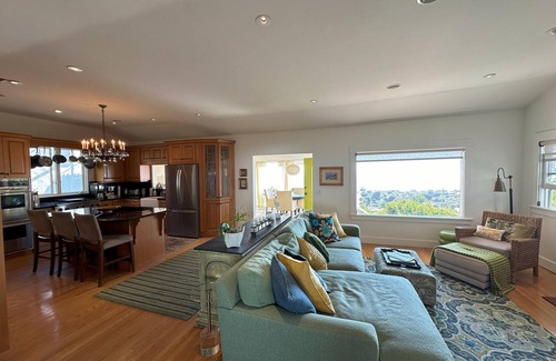 Laguna Beach Cottage | Fabulous fall available - Charming Beach View Cottage