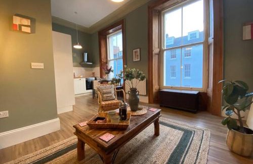Plymouth Apartment | Fabulous flat in Durnford Street