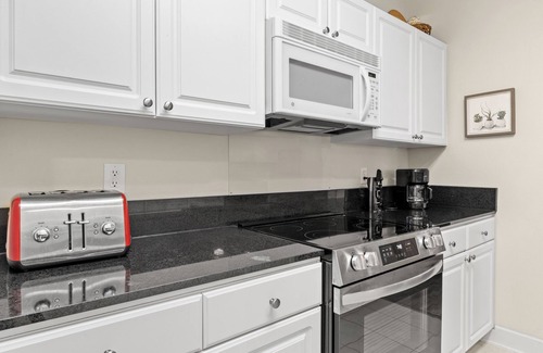 Foley Condo | Fabulous Foley near the beach, ball fields, & OWA