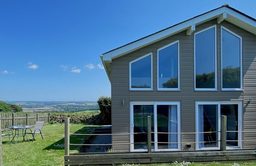 St Ives House | Fabulous hideaway - The Studio, with amazing views, close to St Ives