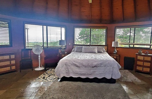 Pepeekeo Other | Fabulous Home Overlooking Hilo Bay and Kawainui Falls