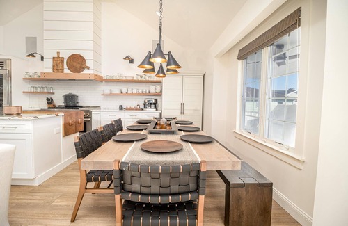 Stone Harbor House | Fabulous Home Stone Harbor with POOL. Walking distance to shops and restaurants