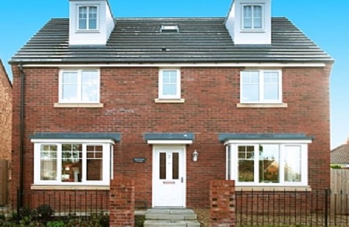 Seahouses House | Fabulous house in wonderful location just minutes from a spectacular beach!nn