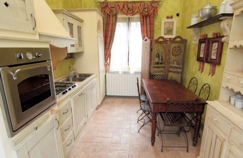 Contrada Castello Villa | Fabulous Villa Nestled Among the Vineyards and Cypresses