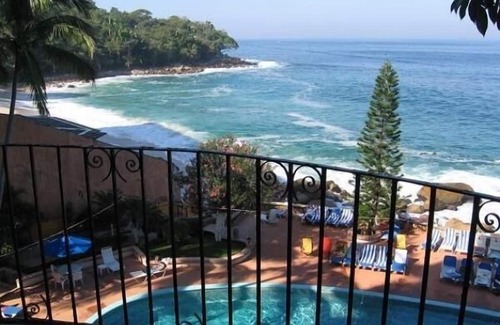 Zona sur Condo | Fabulous Oceanfront Studio Condo from 80 a night.