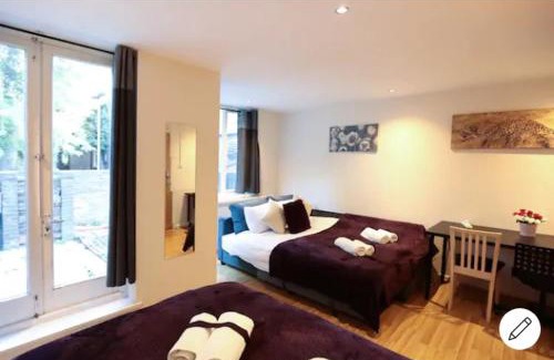 Euston House | Fabulous Private Bedrooms near Euston Station, Central London